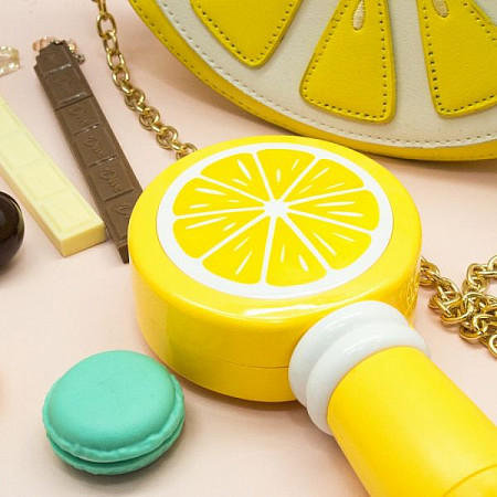 На картинке изображен Вентилятор Фрукты Киви Вентилятор Фрукты Киви