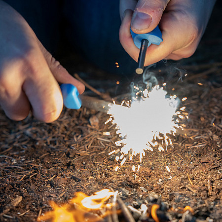 На картинке изображен Нож Morakniv Companion Spark black Нож Morakniv Companion Spark black