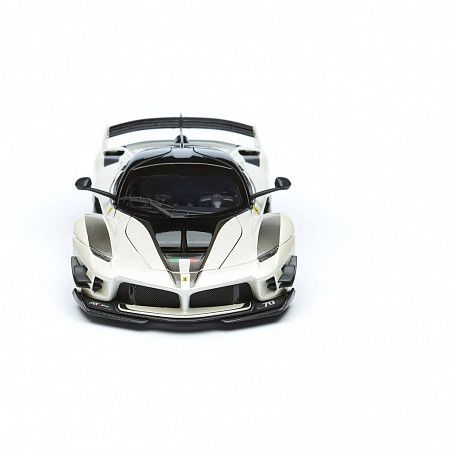 Коллекционная машина Bburago 1:18 Ferrari FXX-K Evo (18-16012) silver