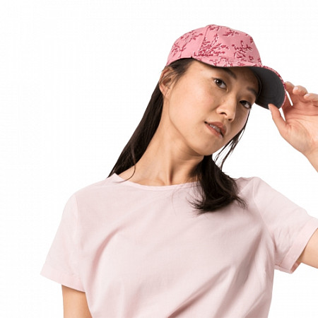 На картинке изображен Кепка женская Jack Wolfskin Sonora Cap rose quartz all over 1908441-7805 Кепка женская Jack Wolfskin Sonora Cap rose quartz all over 1908441-7805