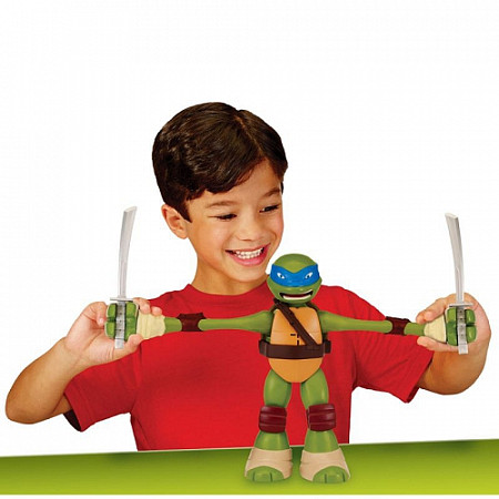Фигурка Turtles с растягивающимися руками Леонардо 91421