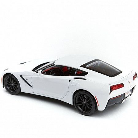 Машинка Maisto 1:18 Corvette Stingray Z51 (31677) white