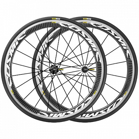 На картинке изображен Колеса Mavic Cosmic Pro Carbone 28" M-25'18 white P8279230 Колеса Mavic Cosmic Pro Carbone 28" M-25'18 white P8279230